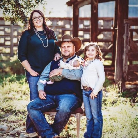 Meet your Posher, Melissa - Picture 1 of 1